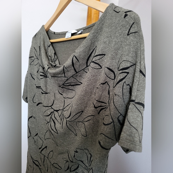 Reitmans | The Relaxed | Women's XS Top - Picture 2 of 10